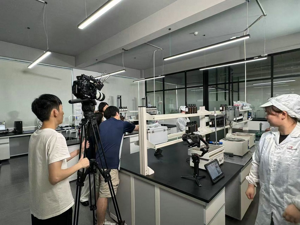 东日科技实业宣传片拍摄现场